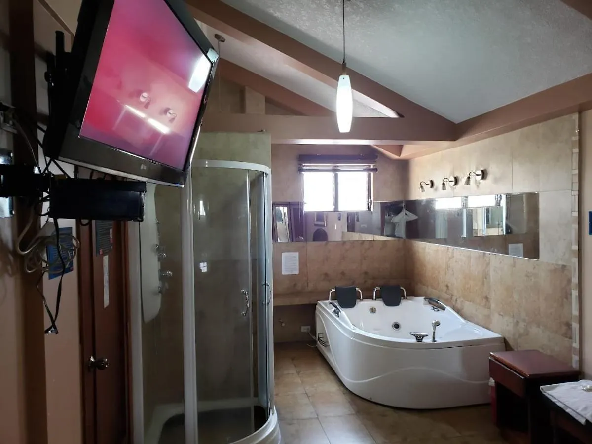 Hostal Camelot Quito