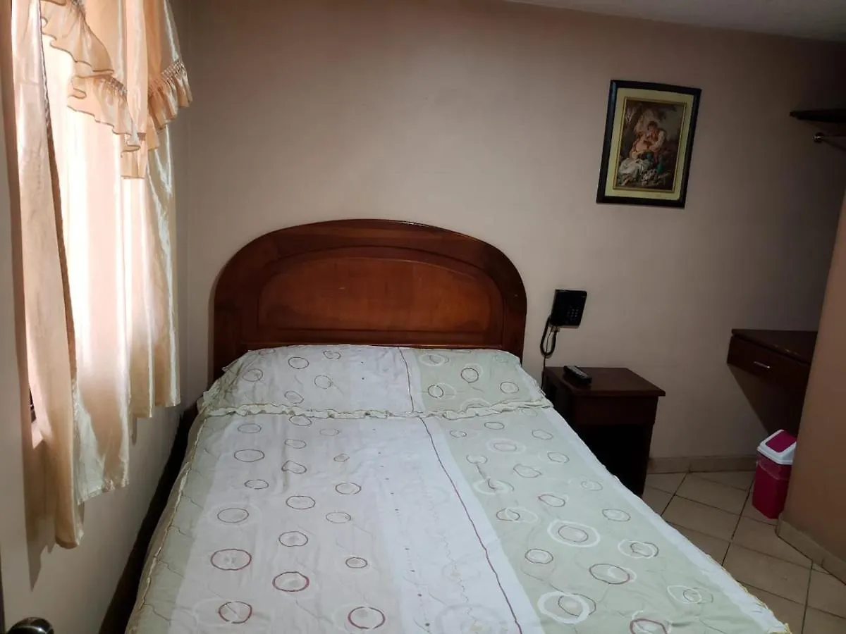 Hostal Camelot Quito 0*,  Ecuador